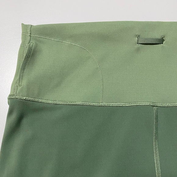 Like New! Lululemon Wunder Train HR Leggings - Picture 9 of 14